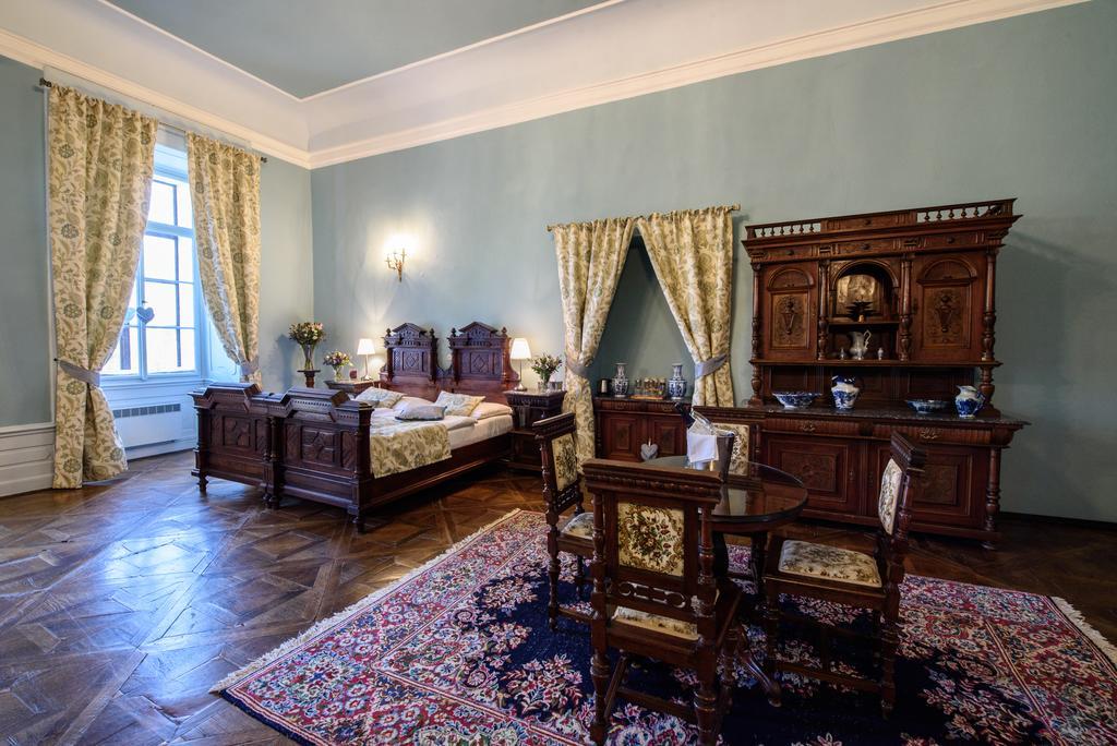Chateau Hostacov Hotell Rum bild